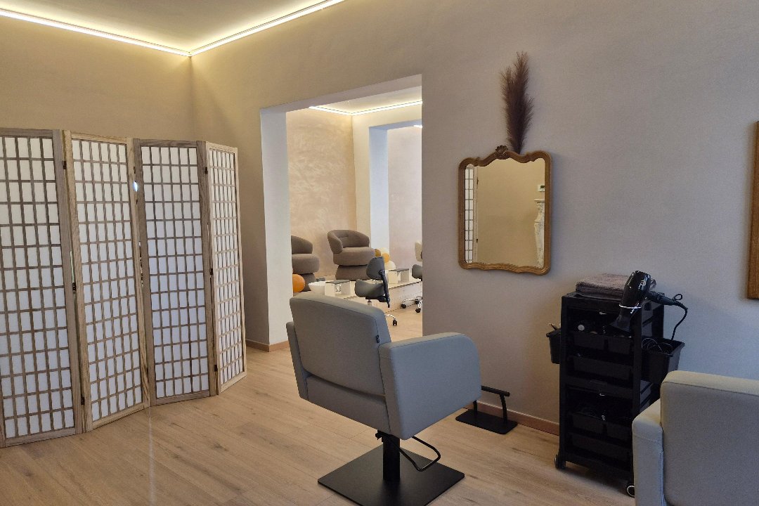 Glow up House - Beauty Salon, Geraardsbergen, East Flanders