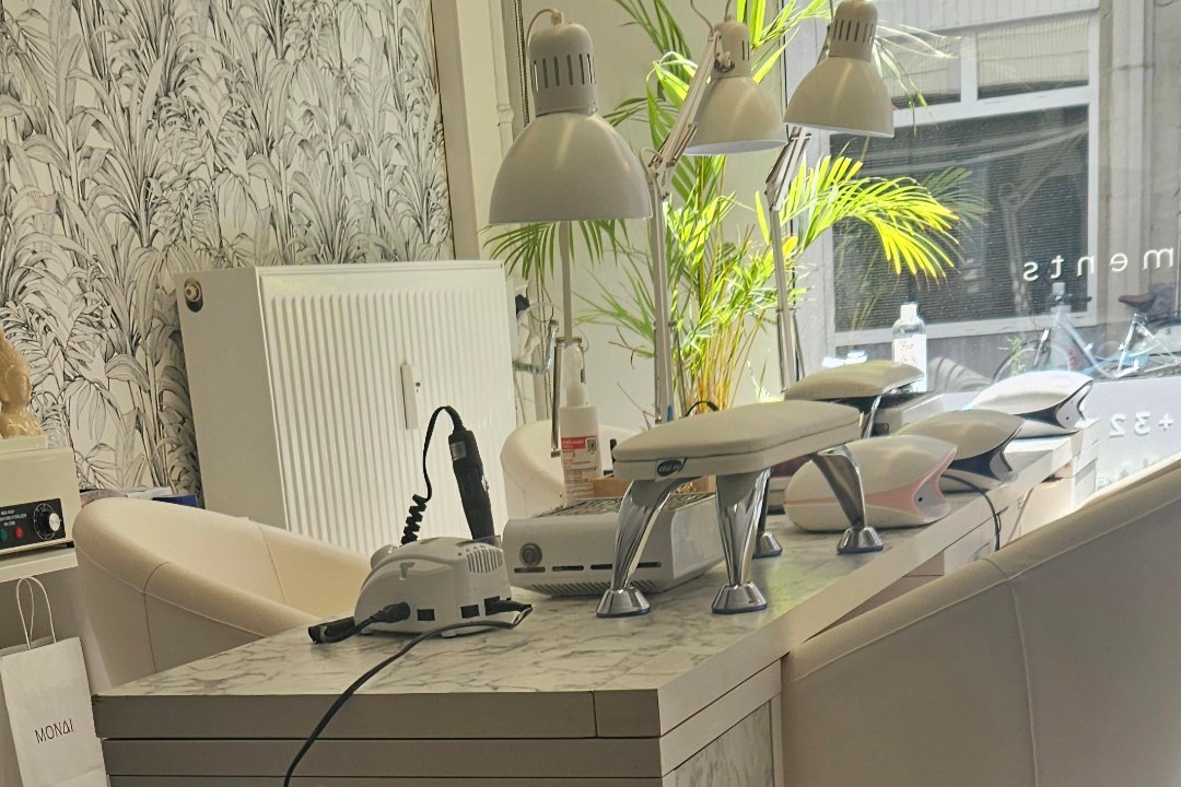 Viktoriia Nails, Lange Leemstraat, Antwerpen