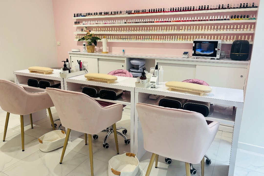 Brise Rose Salon, 9e arrondissement, Paris