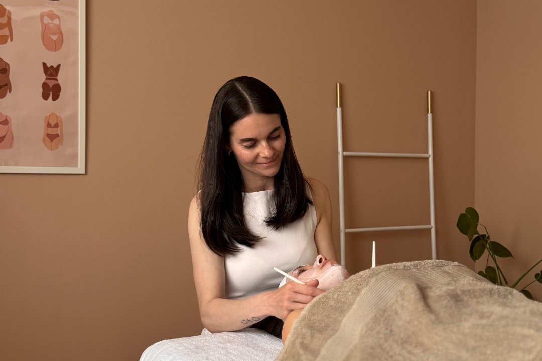 Hautfreundlich - Kosmetik & Wellness, Poing, Bayern