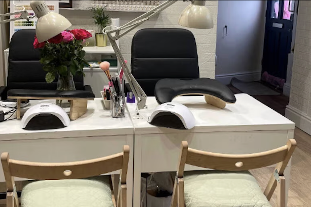 Shriji Beauty Touch, Huddersfield Station, Kirklees