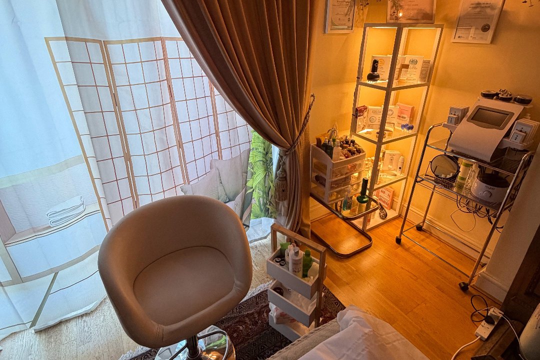 Brazilian Bliss Therapy (Ladies Only), Stamford Brook, London