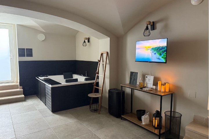 UAunique studio benessere/previo contatto - Massage Bari BA - Photo de galerie - OneBooking