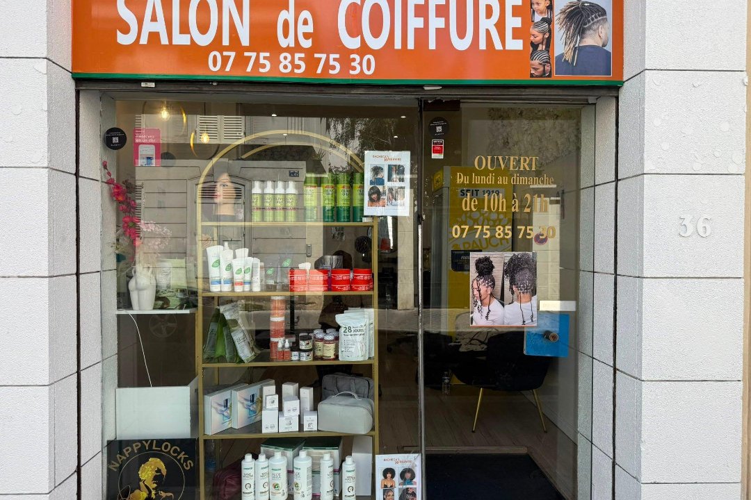 BachecaWrewre, Rue Cardinet, Paris
