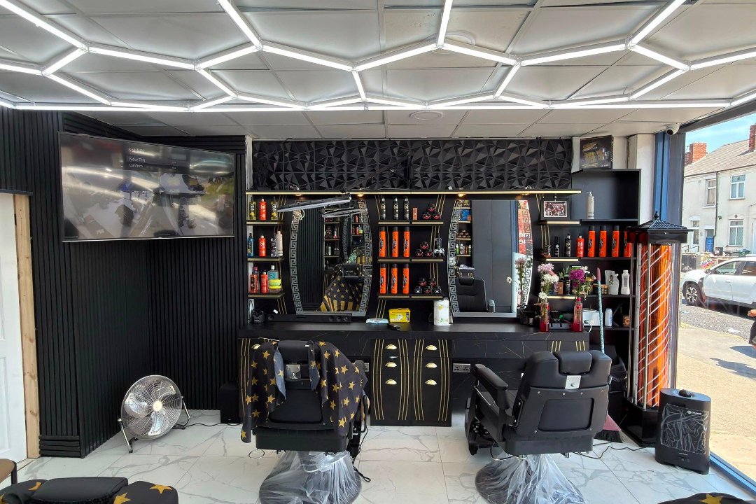 King & Queens Hairdressers, Langley Green, Birmingham