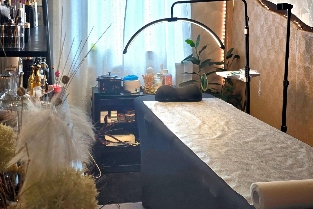 Elizaskinwaxstudio, Sieradenbuurt, Almere