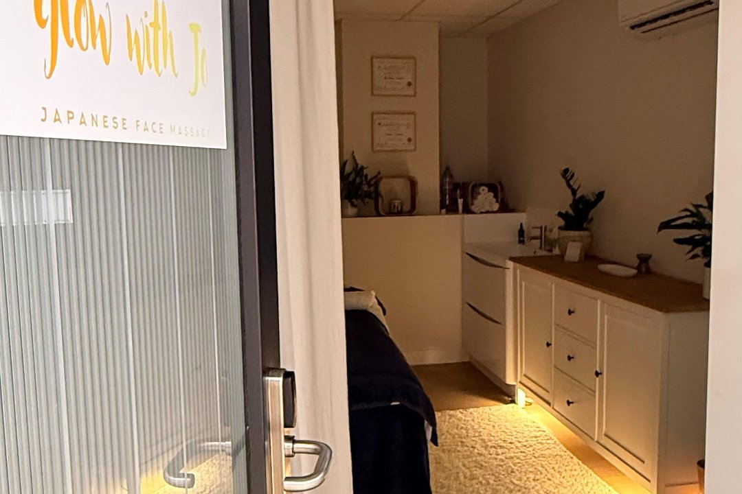 Glow with Jo - Kobido Japanese Face Massage Hampstead, Keats House, London