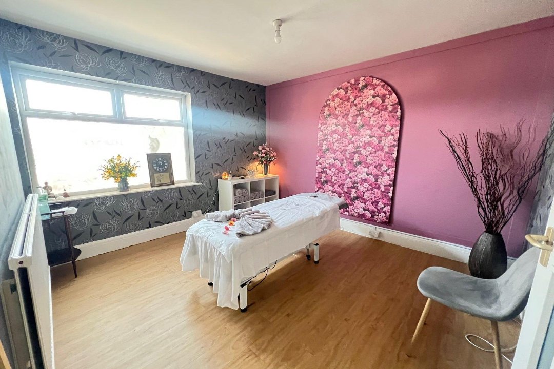 Lee Thai Healing, Hunslet Carr, Leeds