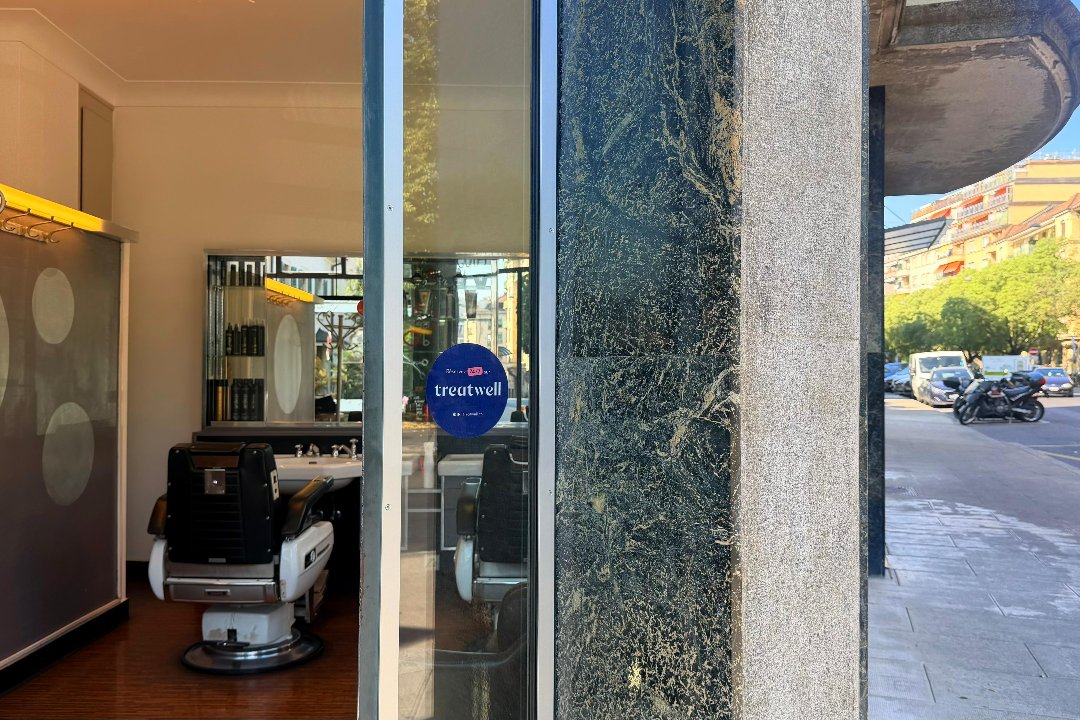 Aux Ciseaux d'Or, Les Délices, Genève