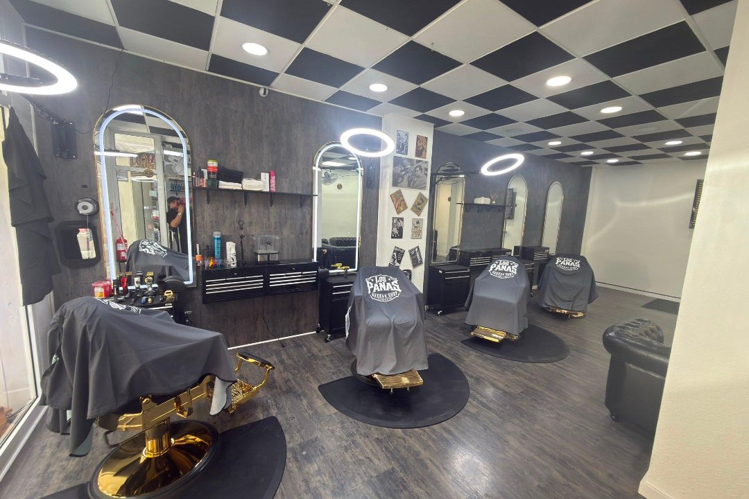 Los Panas Barber Shop ll, Albors, Valencia
