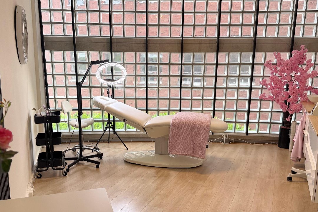 Beauty Eyebrows, Nieuw-Vennep, Noord-Holland