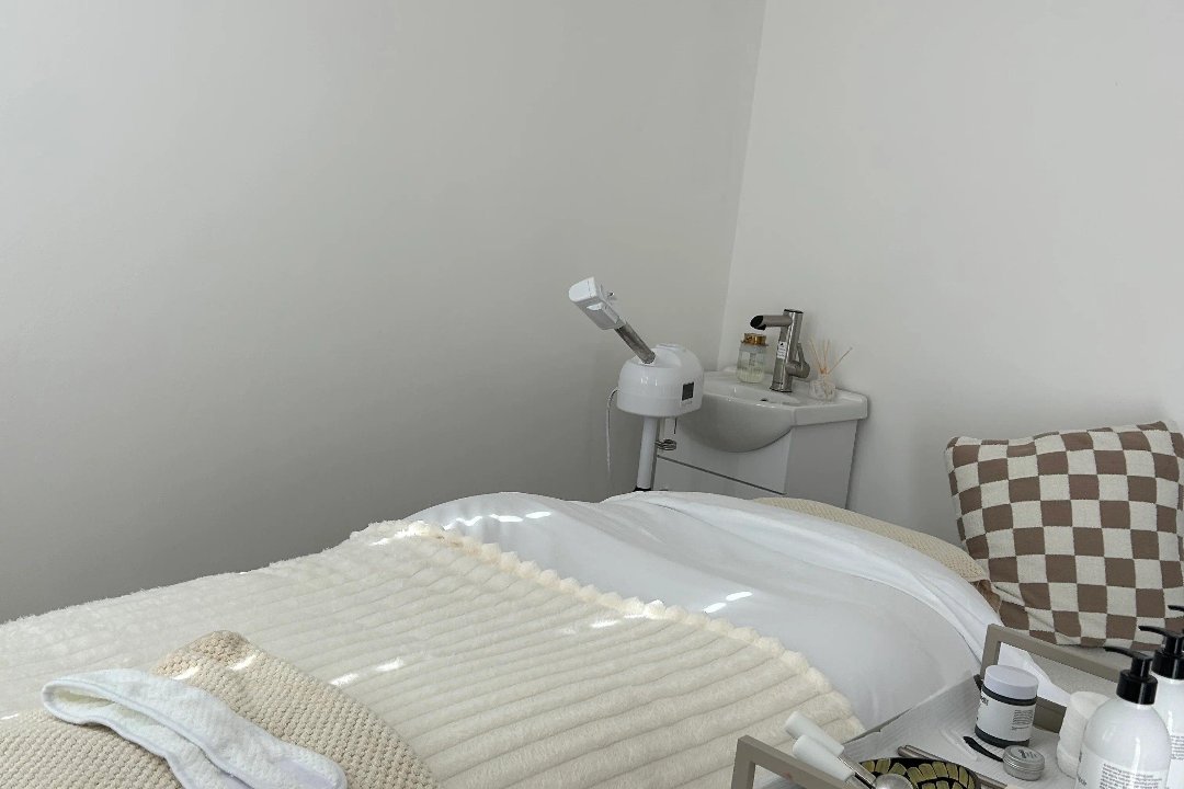 Sara Aspinall Makeup & Beauty, Birkenhead North, Wirral