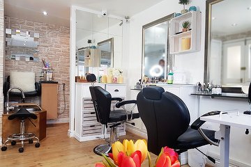 B.YOU.T Salon Harehills Road