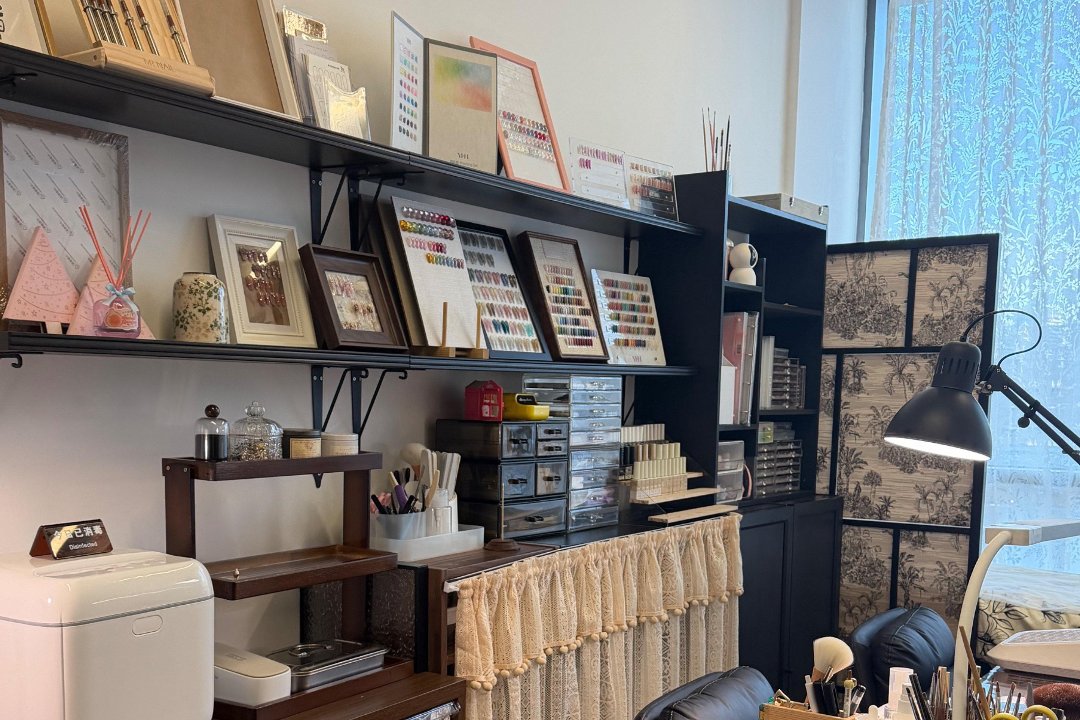 Rosa.Petal Studio - Nail & Beauty, Kirkaldy Testing Museum, London