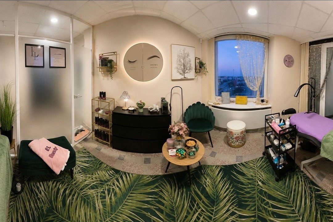 E.L beauty, Spaudos rumai, Vilnius