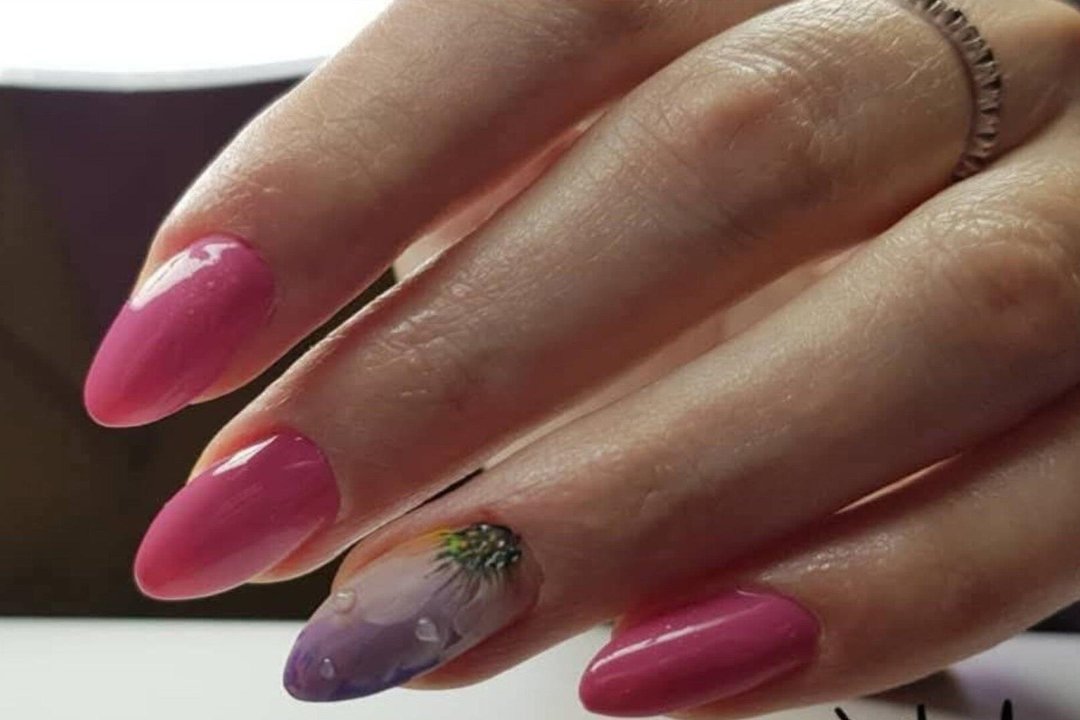 Nail Studio - Manicure e Pedicure, Jesi, Marche