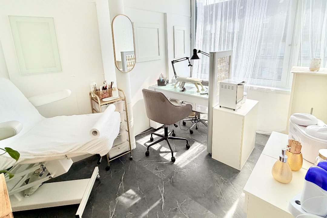 fernyere beauty, Stauffacher, Zürich