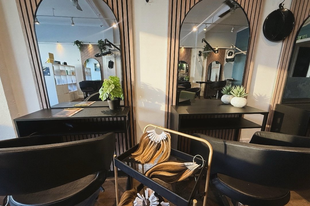 Locklux Boutique Extensions, Chesham, Buckinghamshire