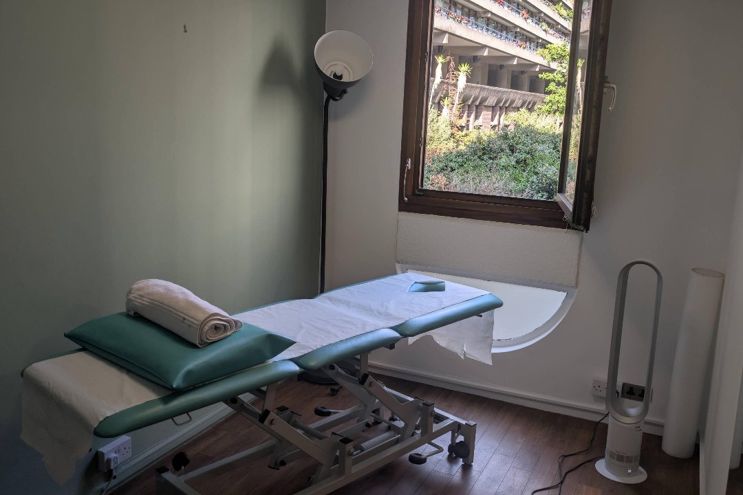 Barbican Physio | Sports Massage & Deep Tissue, Barbican Centre, London
