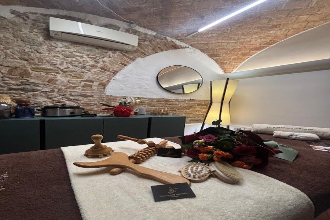 Lory Beauty Specialist Massage, Teramo, Abruzzo
