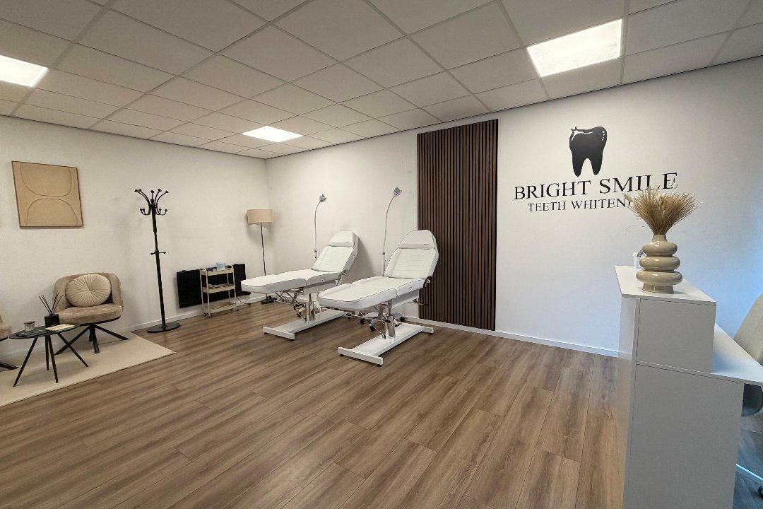 Whitening Lounge , Overijssel