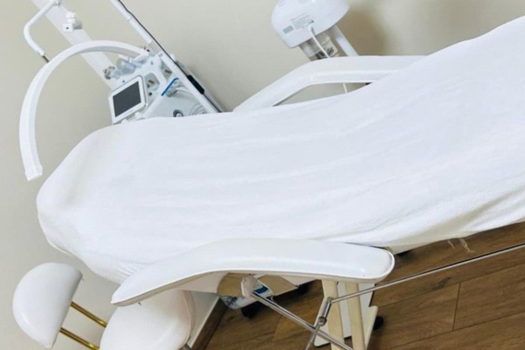 Kinza Beauty & Academy, Altstadt, Rheinland-Pfalz