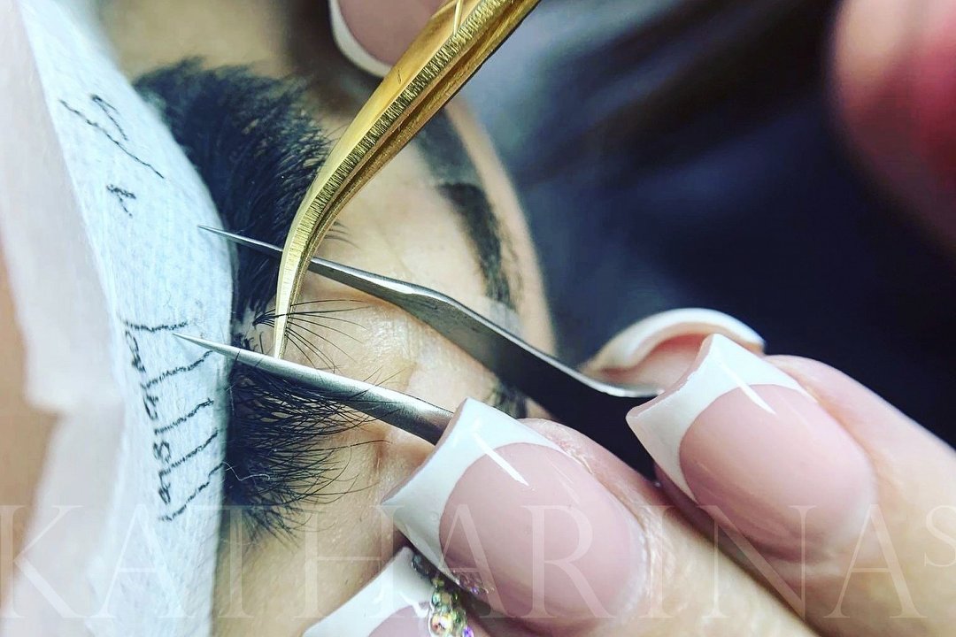 Golden Lashes, Ramersdorf-Perlach, München