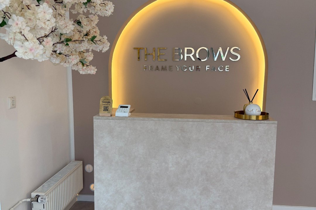 The Brows, Schwabing, München