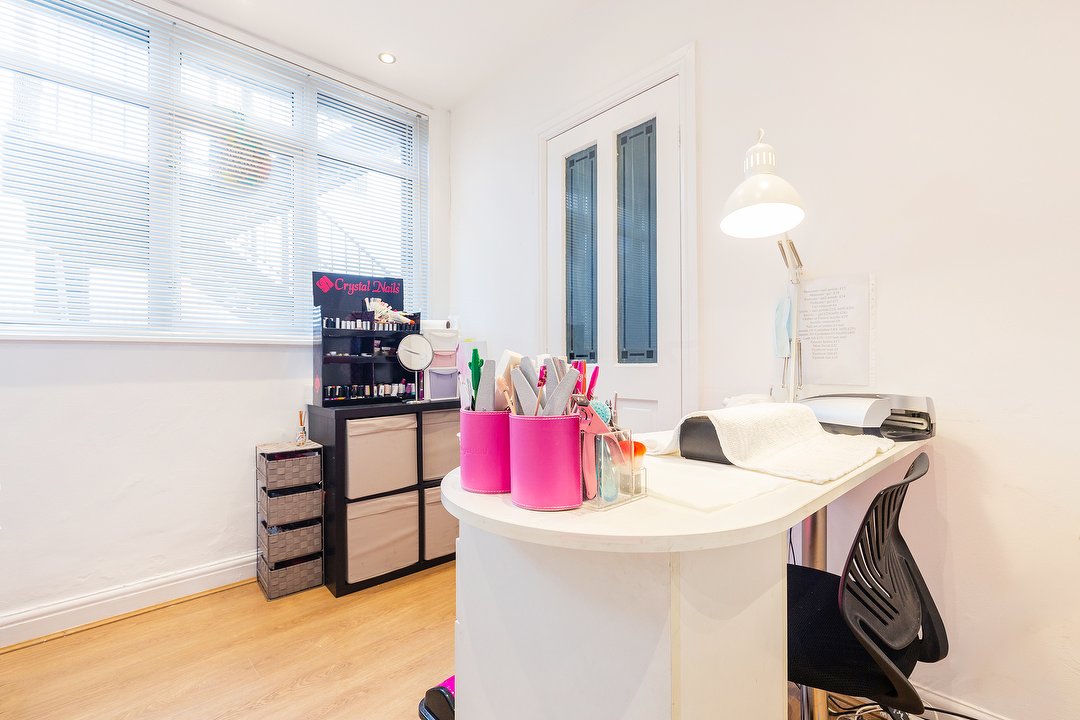 Ade Nails & Beauty, Salford