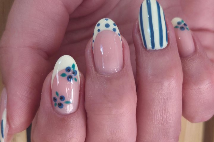 Bee You Nails - Onglerie Woolston - Photo de galerie - OneBooking