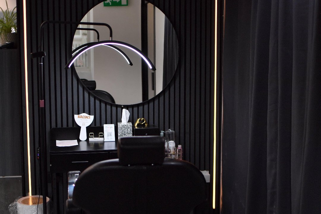 Pinks Beauty - London, Bedford Square, London