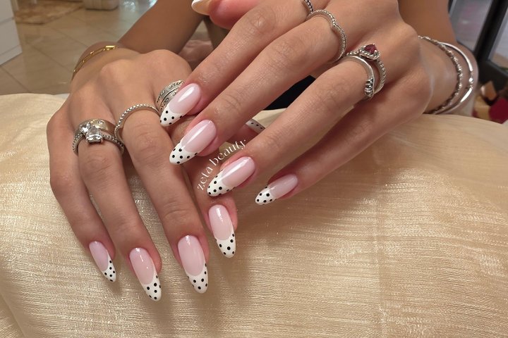 Zeta Beauty Studio - Onglerie Modena - Photo de galerie - OneBooking