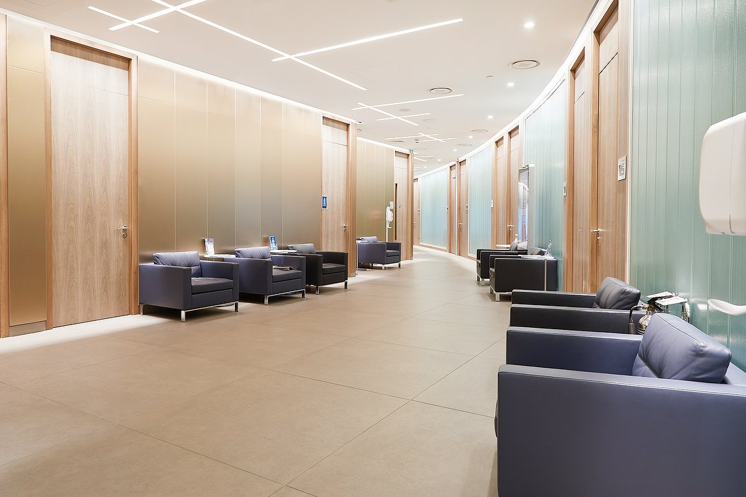 LycaHealth & Massage, Canary Wharf, London