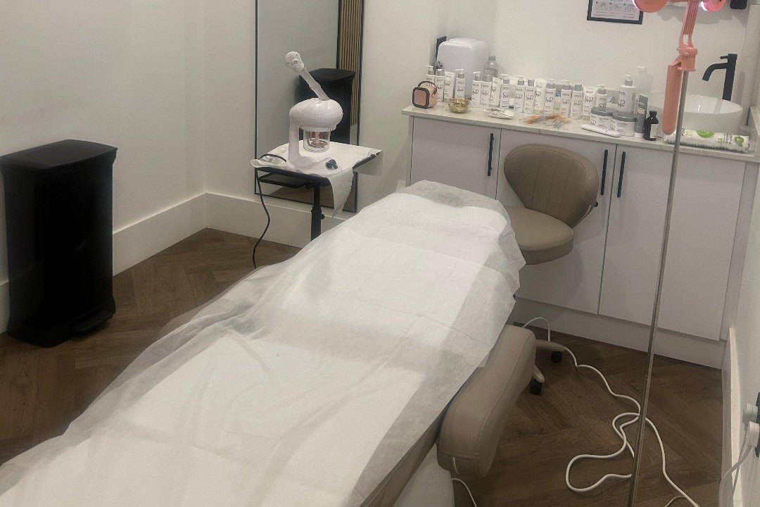 Teesbeautylounge, Baker Street, London