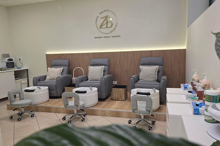 Zeta Beauty Studio - Onglerie Modena - Photo de galerie - OneBooking