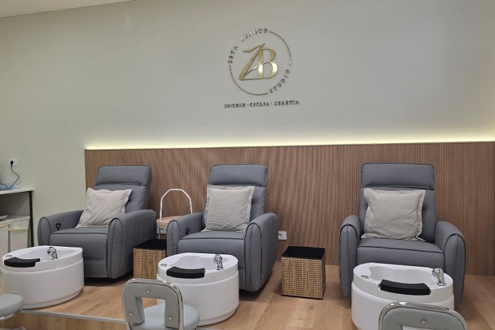 Zeta Beauty Studio - Onglerie Modena - Photo de galerie - OneBooking