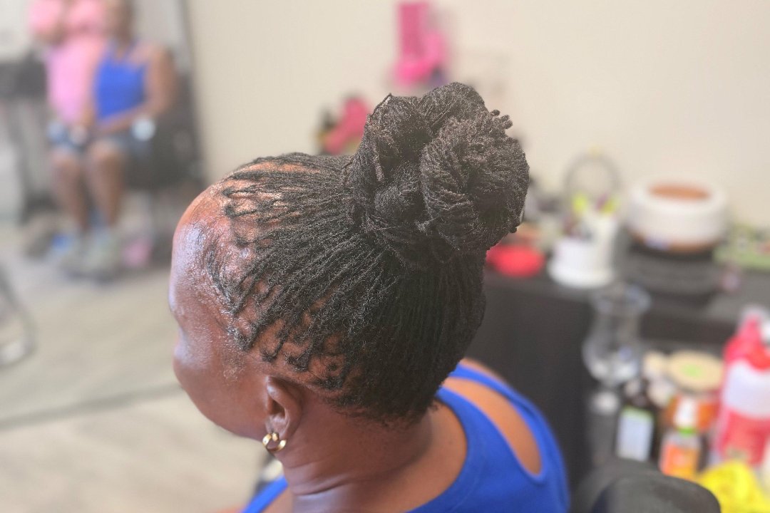 Loc’d by Nadz, Romford Road, London