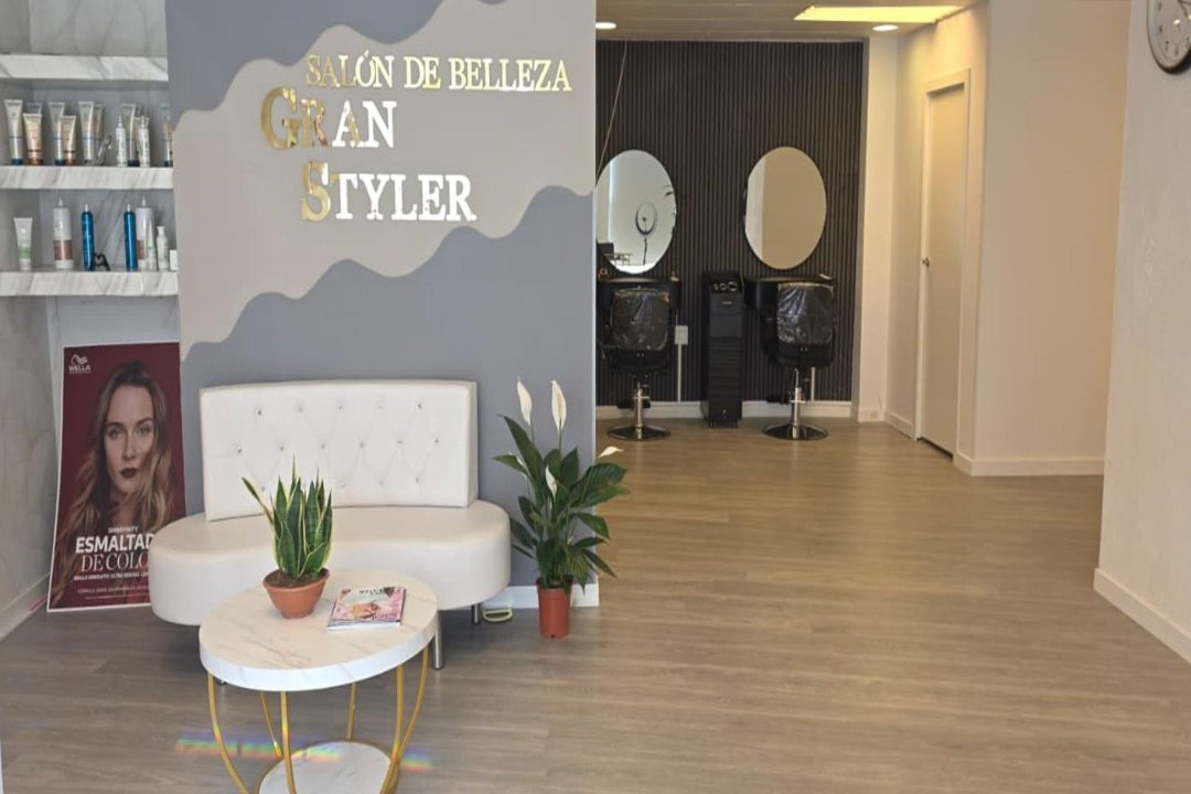 Grand Styler Salón de Belleza, Soria