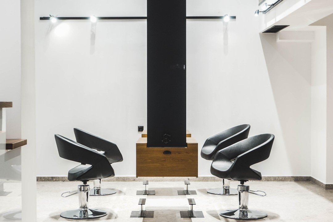 Cut N Blow Prive Salon, Κέντρο Αθήνας, Αθήνα