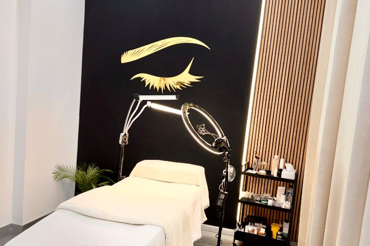 Andrea Clous Pestañas y cejas - Sourcils & cils Murcia  - Photo de galerie - OneBooking
