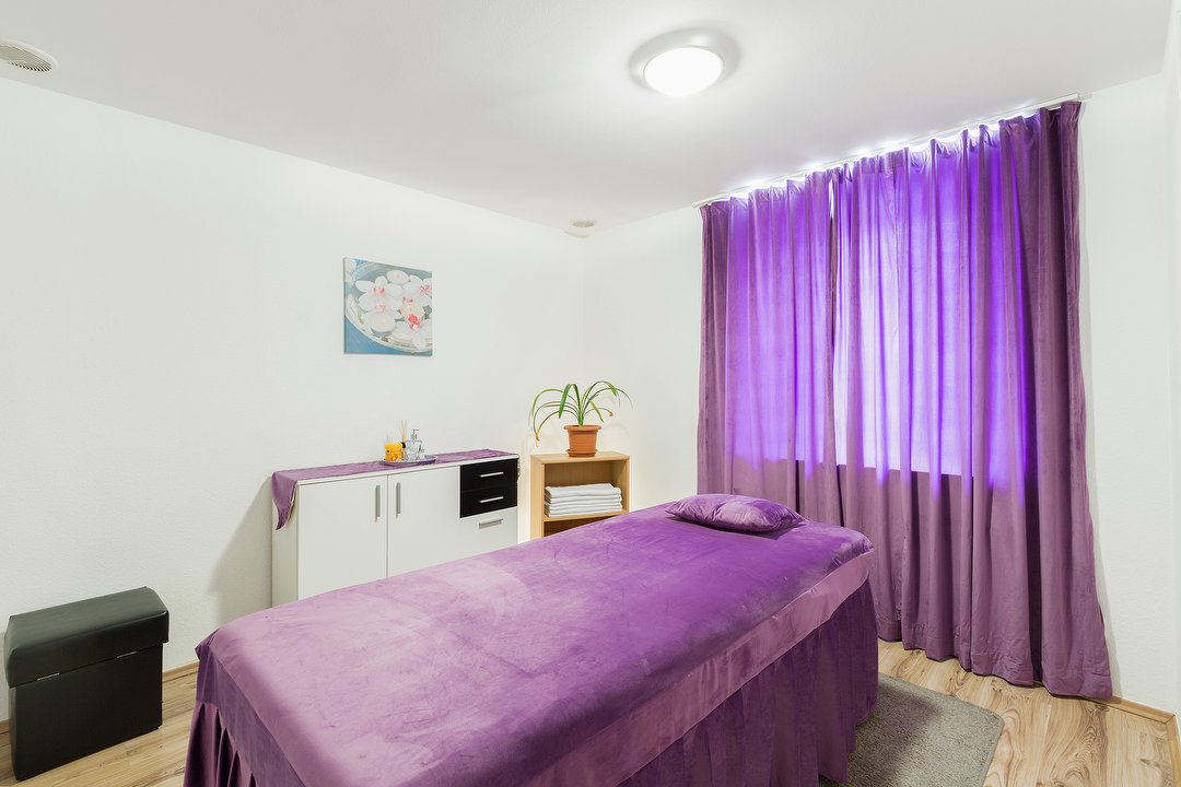 Düsseldorf asia massage Massagen