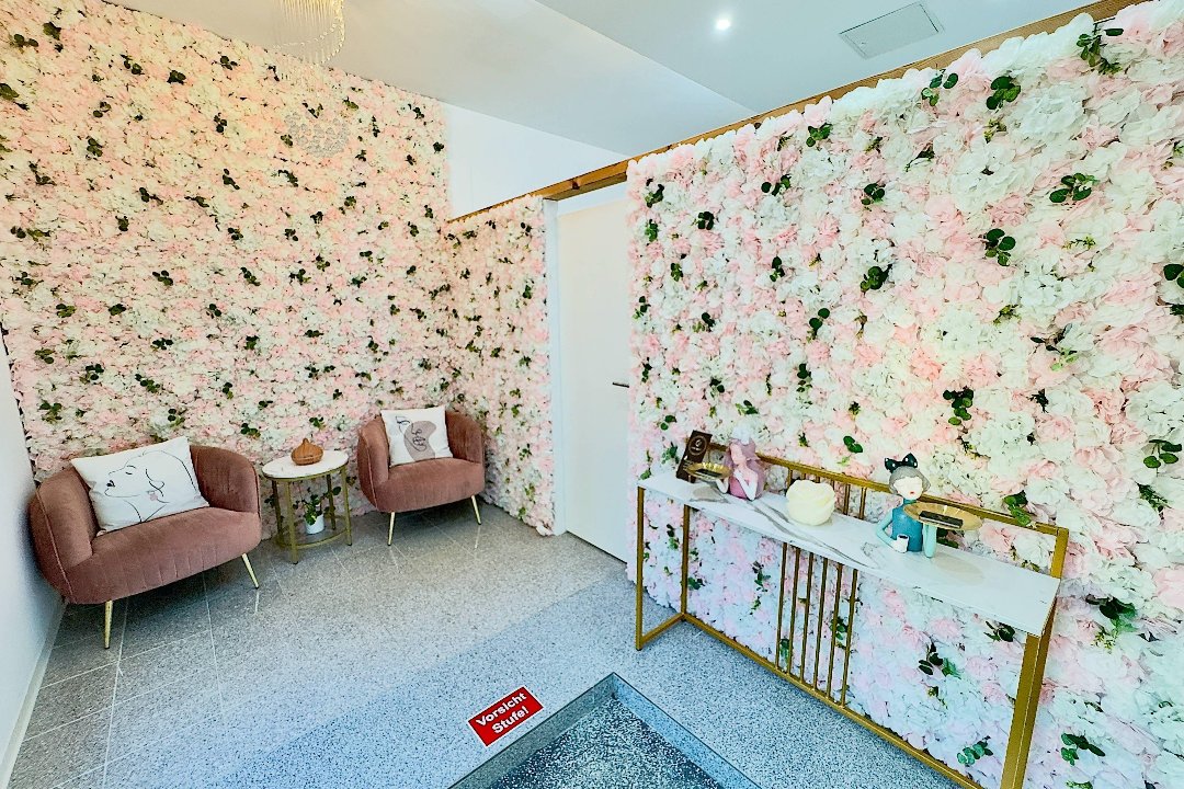 Shima Beauty, zu weiteren Stadtteilen, Stuttgart