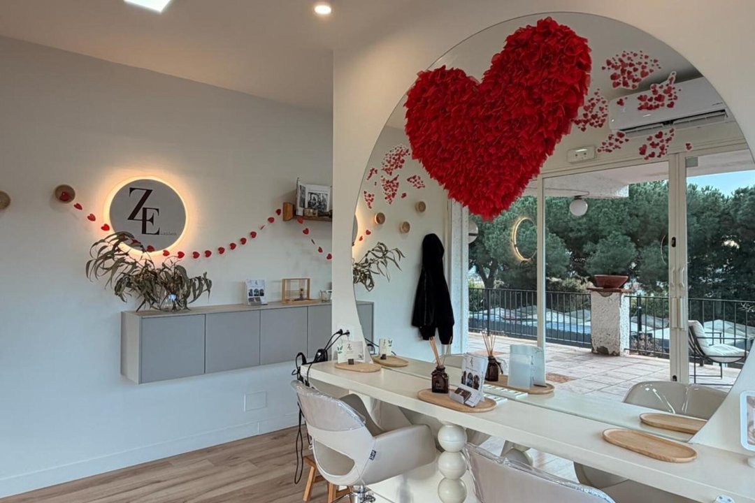 ZE Hair Salon by Elisabeth Zahinos, Vilassar de Mar, Provincia de Barcelona