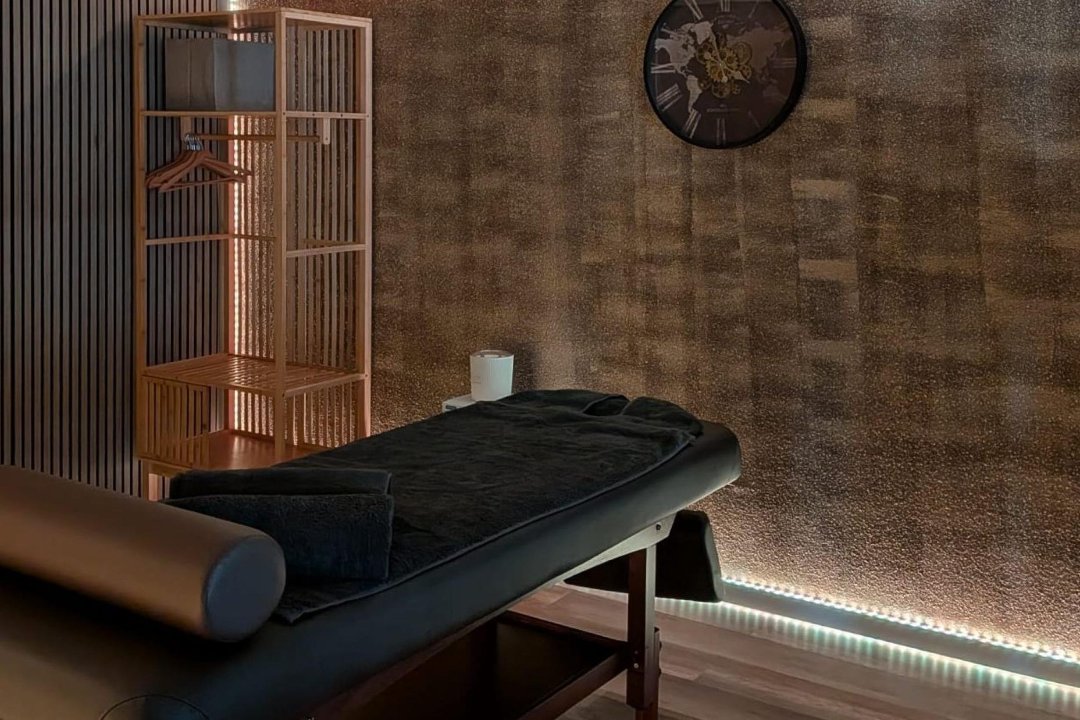 Massage Gasanov, Hem