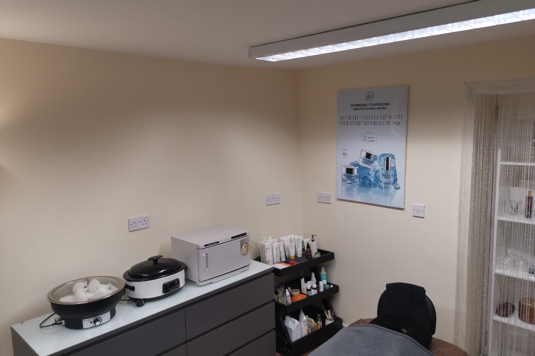 Detox, Oldham King Street, Oldham