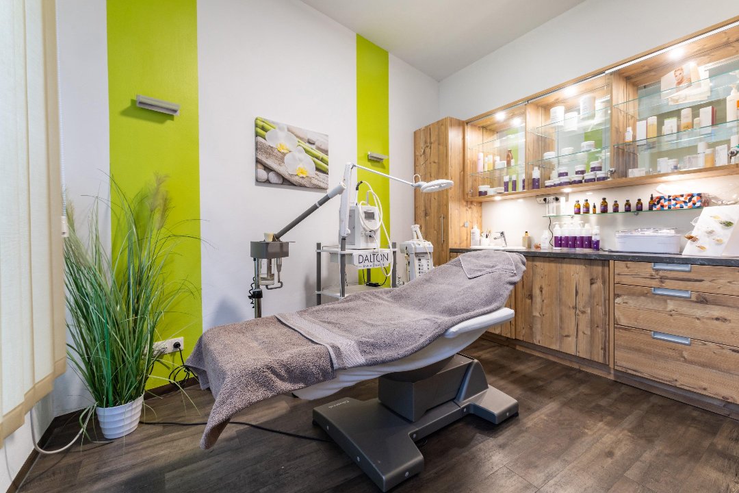 Kosmetik Cristina - 13. Bezirk, 13. Bezirk, Wien