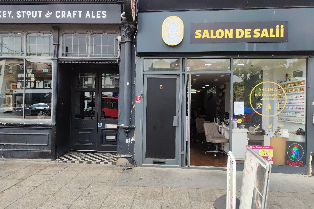 Aqua Hair & Beauty, Enfield Chase, London