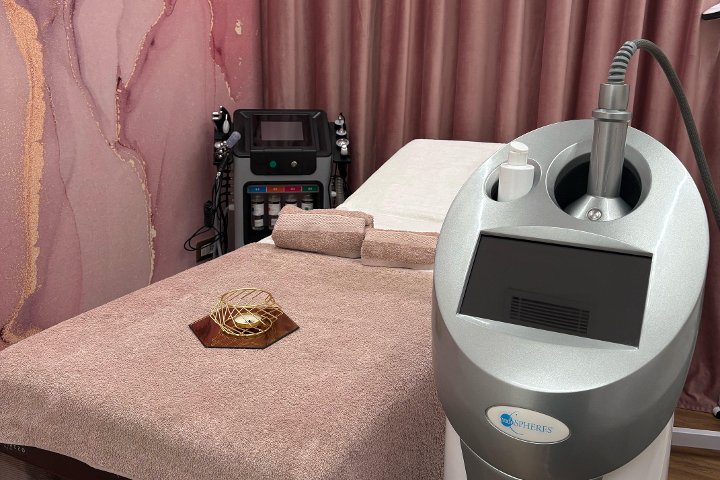 For Me Beauty Center - Onglerie Volla (NA) - Photo de galerie - OneBooking