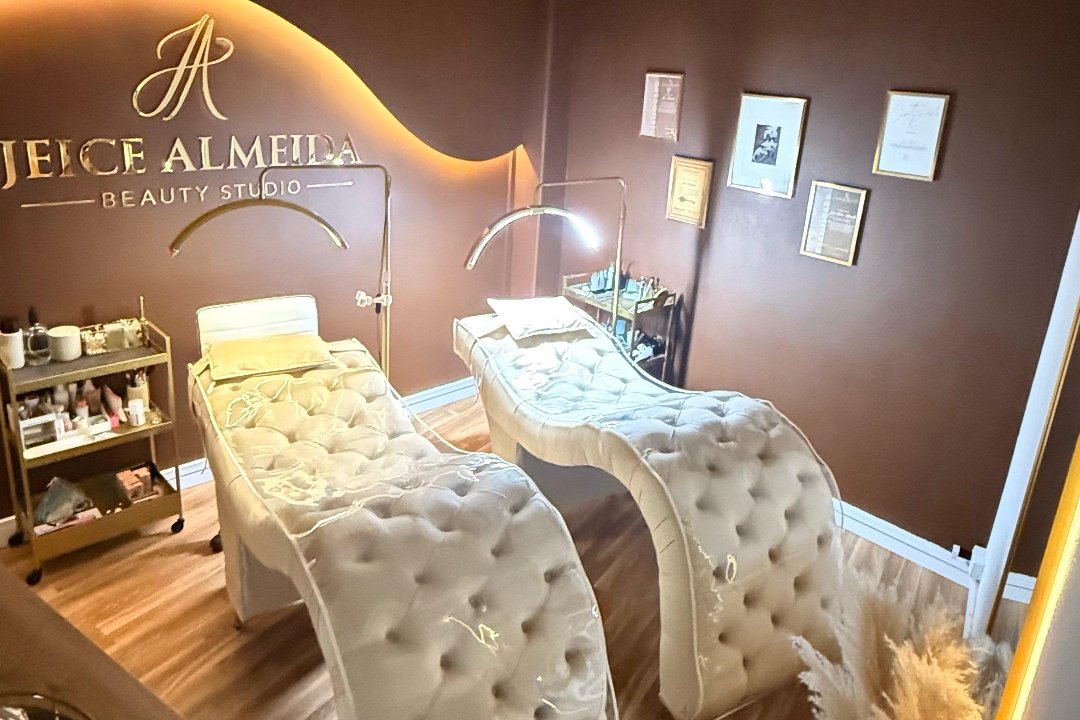 Jeice Almeida Studio Beauty, Almada