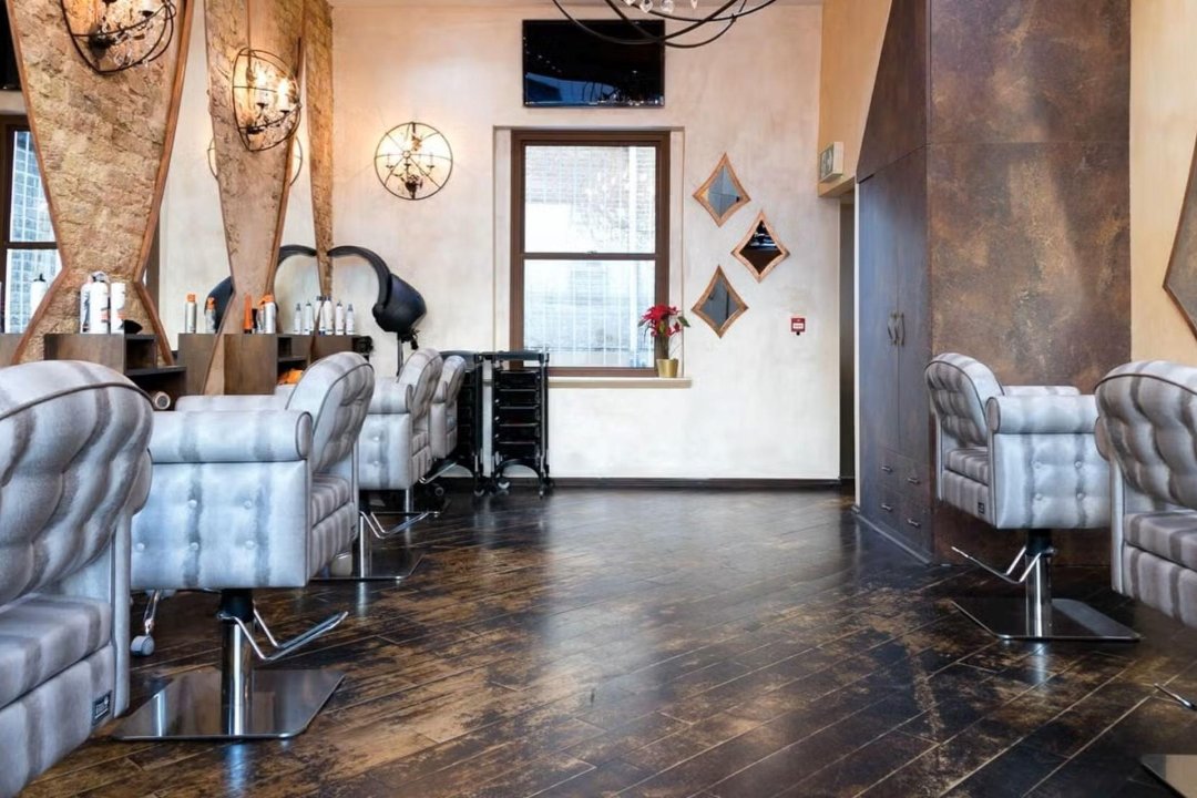 Chloe Hebben @ Twentuno Salon, Clapham Junction, London